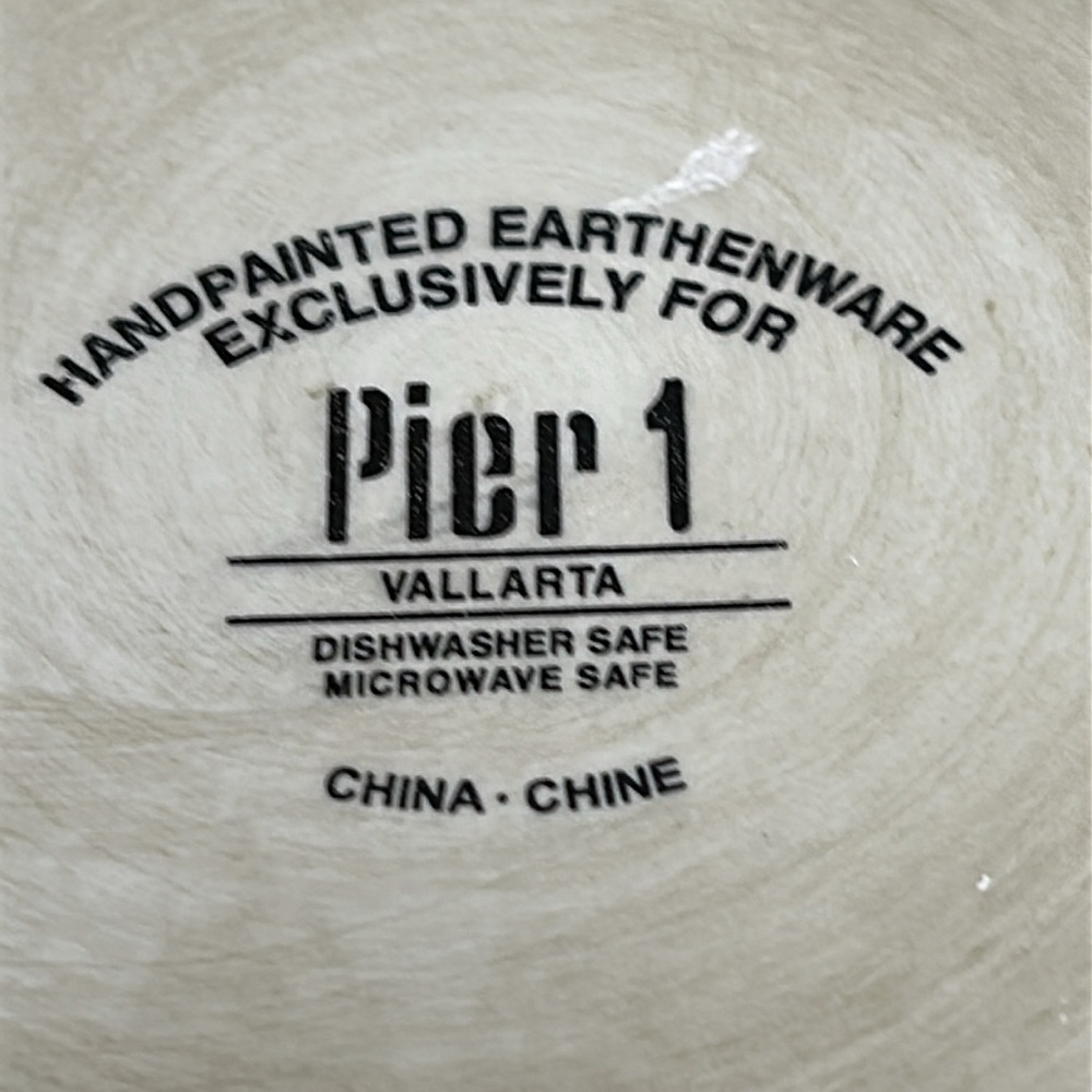 Pier 1 earthenware 11” salad/serving bowl in retired Vallarta pattern. - Picture 6 of 13